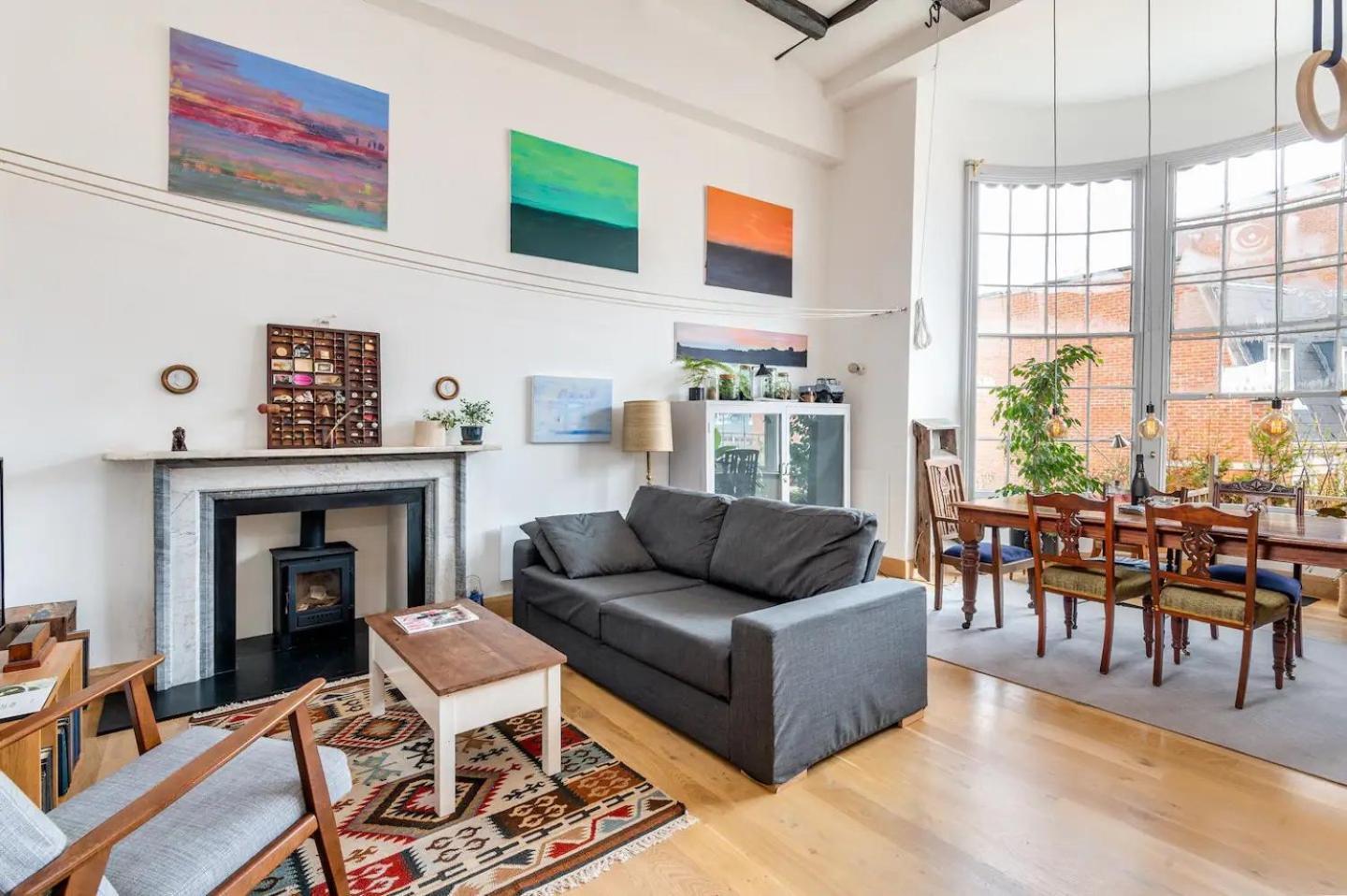 Pass The Keys Stunning Flat Within Walls Apartment