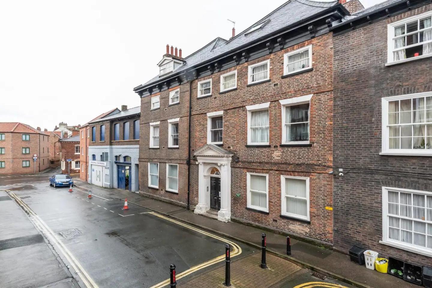 Pass The Keys Stunning Flat Within Walls Apartment York