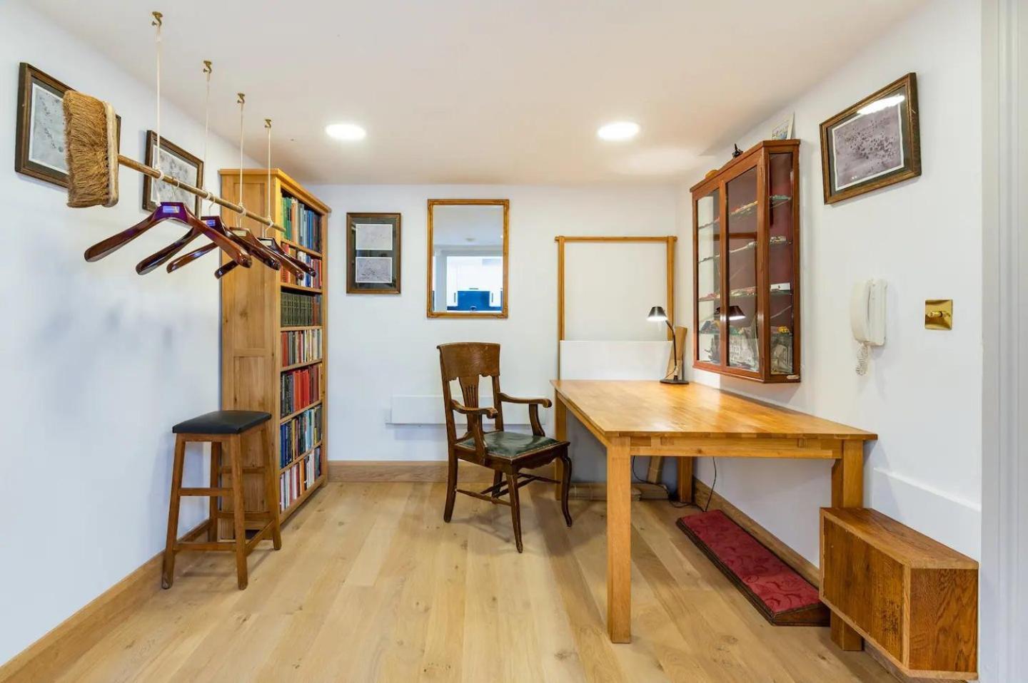 Pass The Keys Stunning Flat Within Walls Apartment