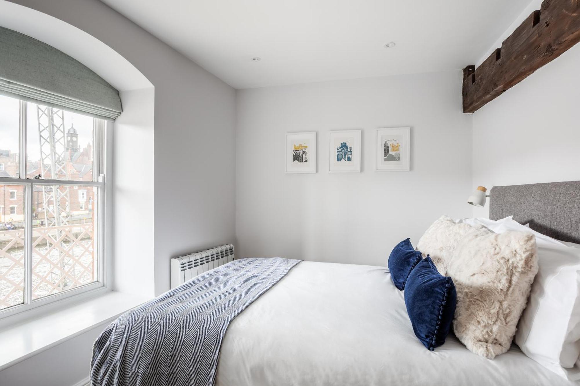 Luxury Woodsmill View - On The River - With Balcony - Recently Refurbished York