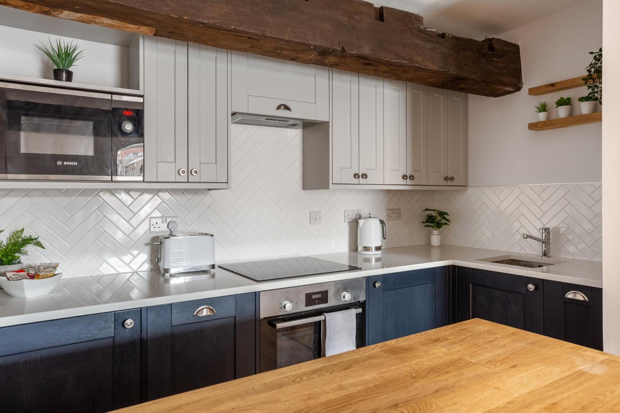 Holiday home Luxury Woodsmill View - On The River - With Balcony - Recently Refurbished