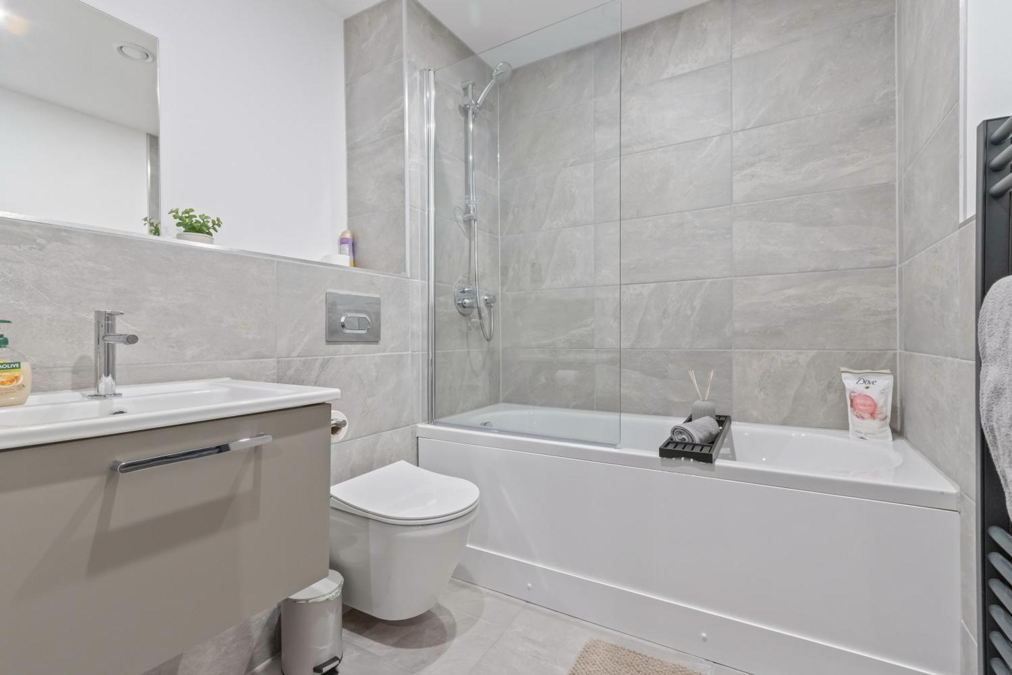 Elegant - Sleeps 5 - Gym Apartment York