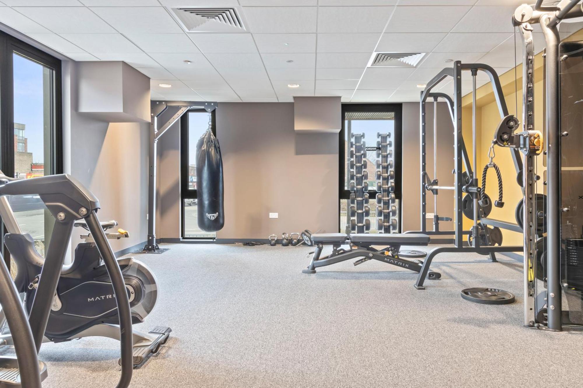 Apartment Elegant - Sleeps 5 - Gym York