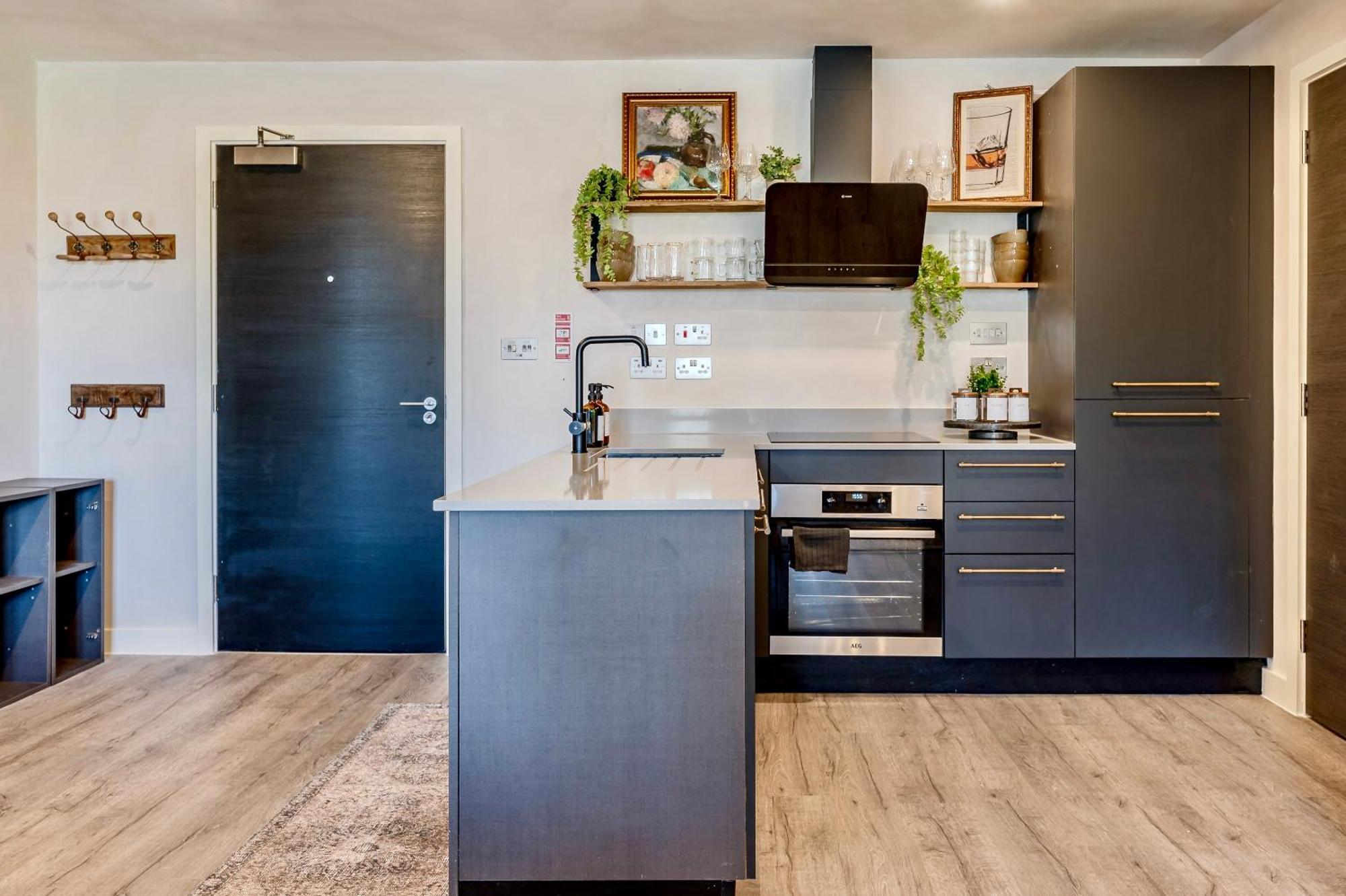 Retreat For 4 With Free Parking And Gym Access