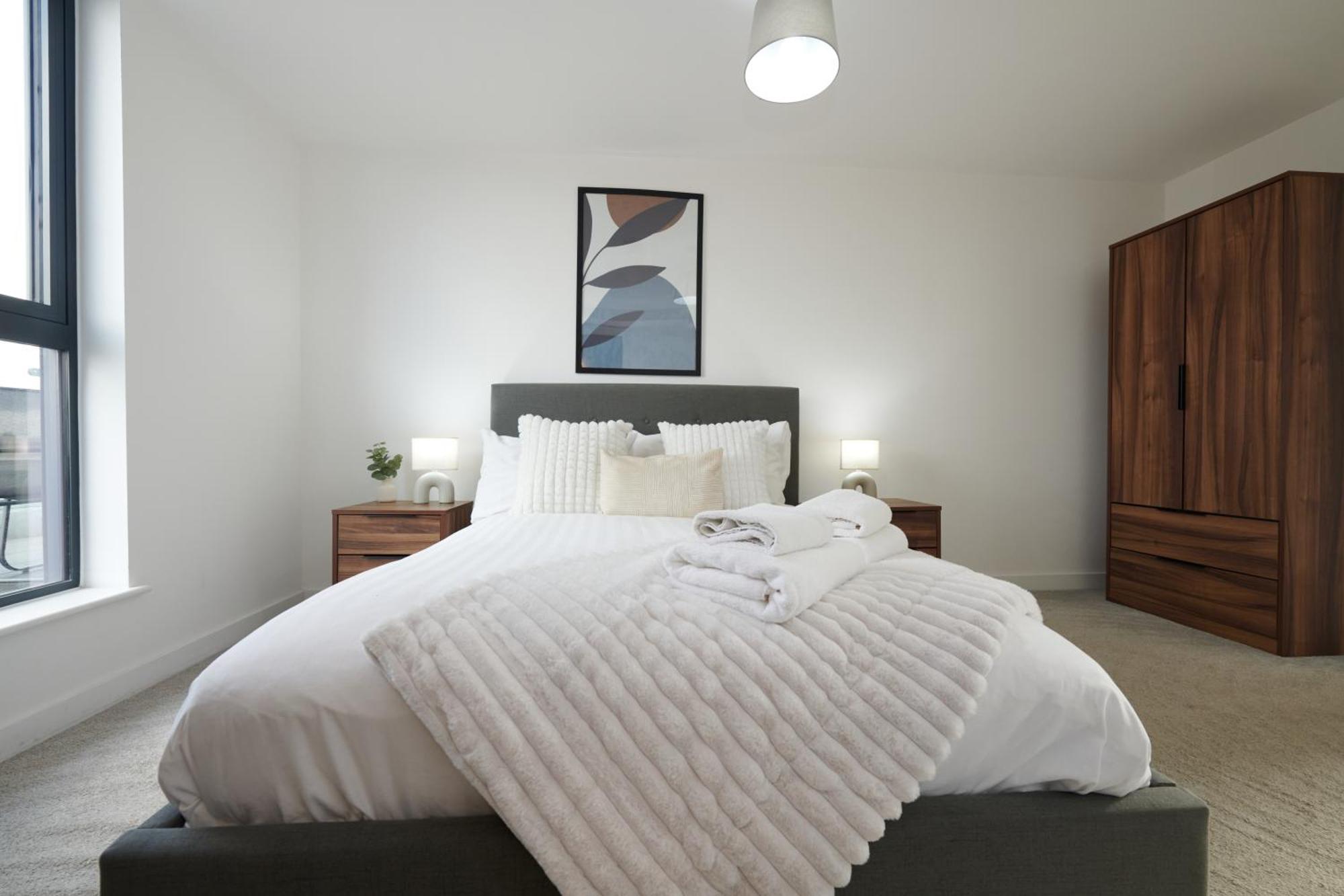 Luxury Minster Penthouse - Free Gym & Parking Apartment