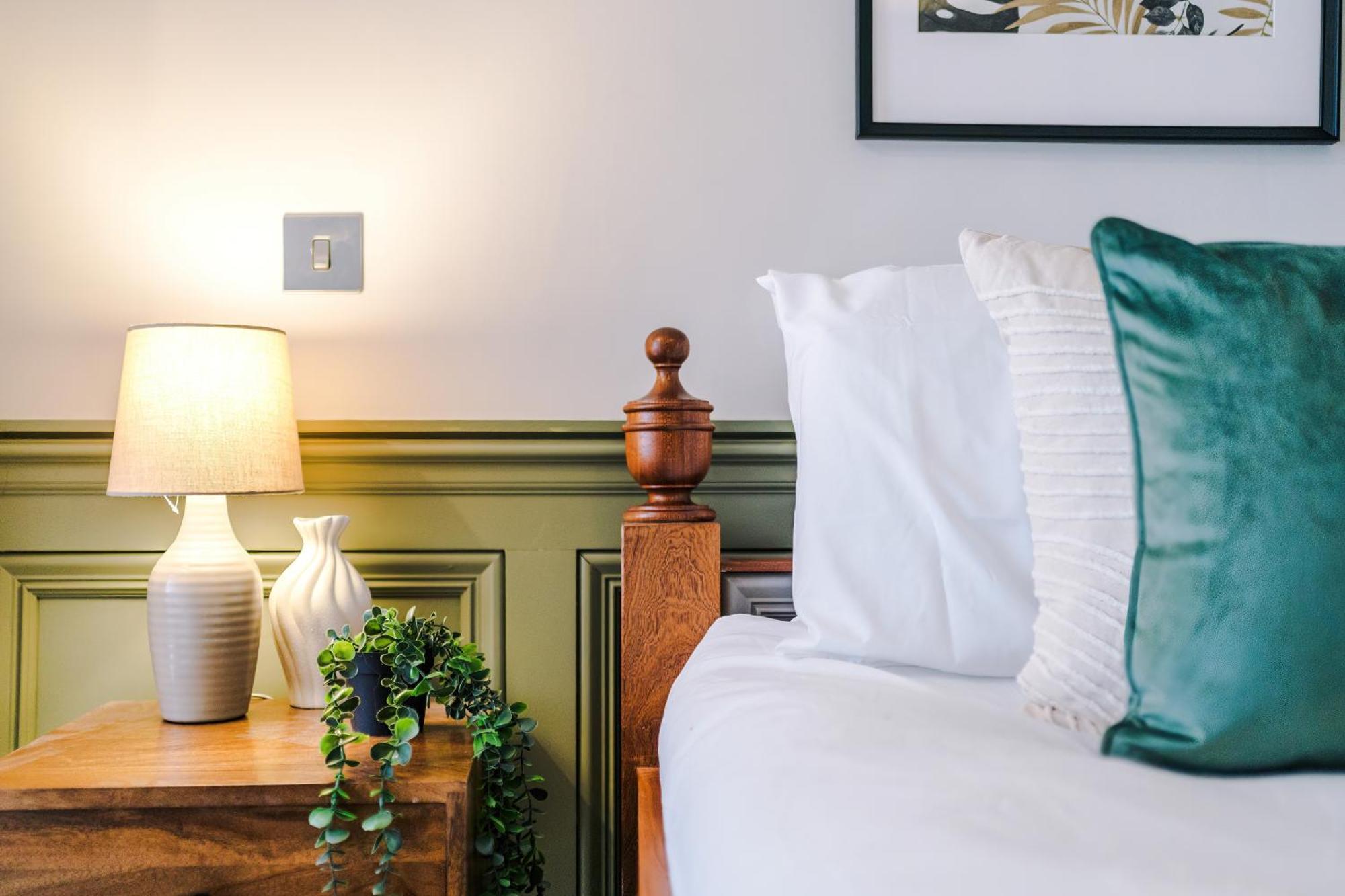 Stunning - Sleep 18 Apartment
