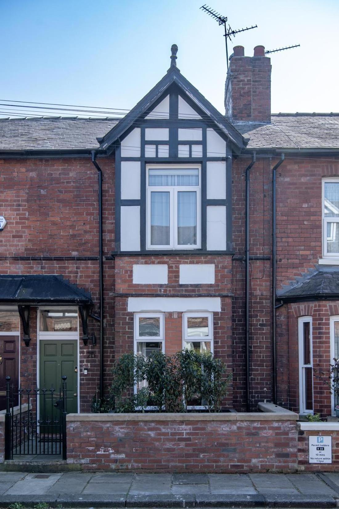 Sycamore House Apartment