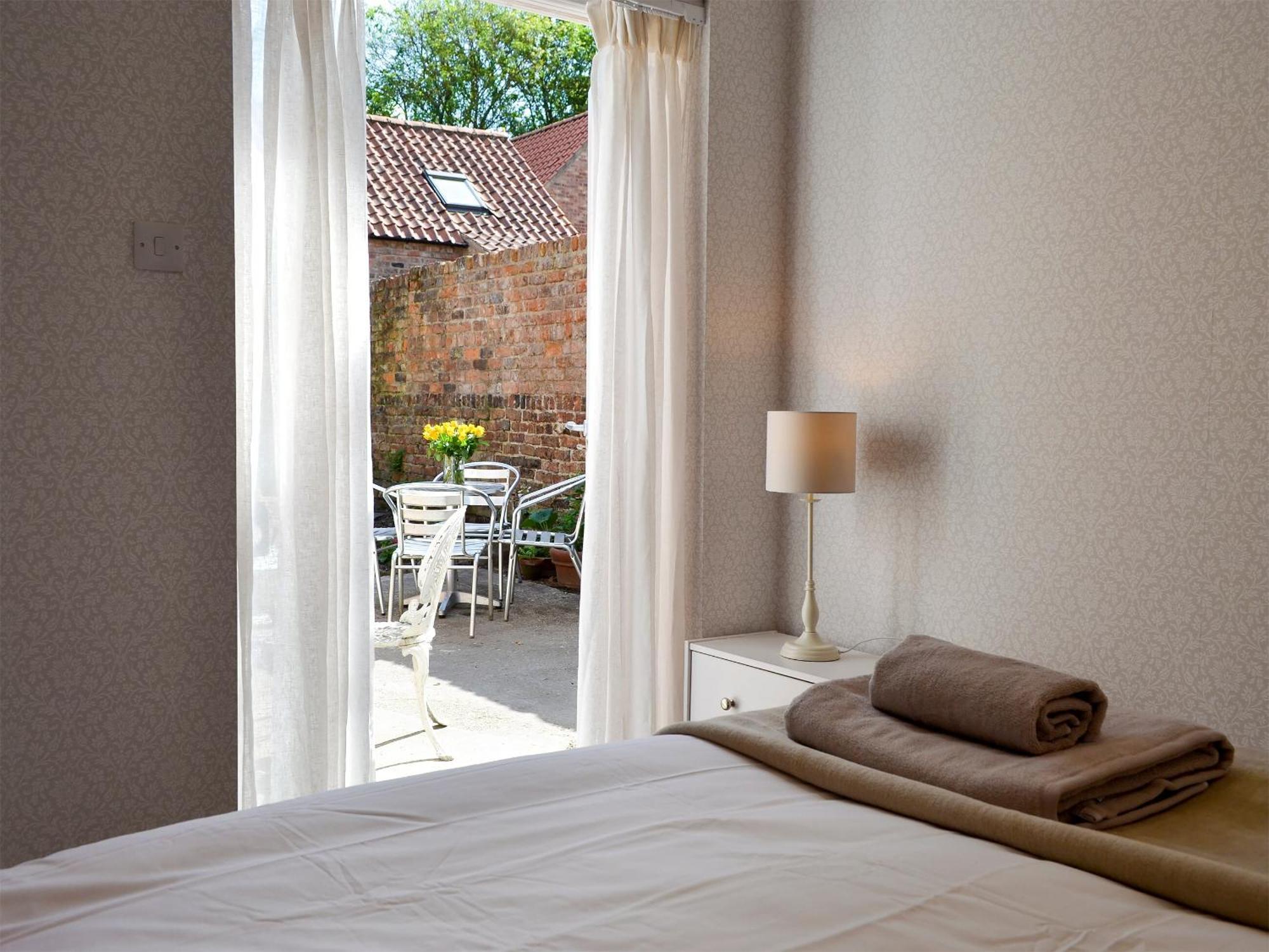 Holiday home Oxtobys Downstairs York