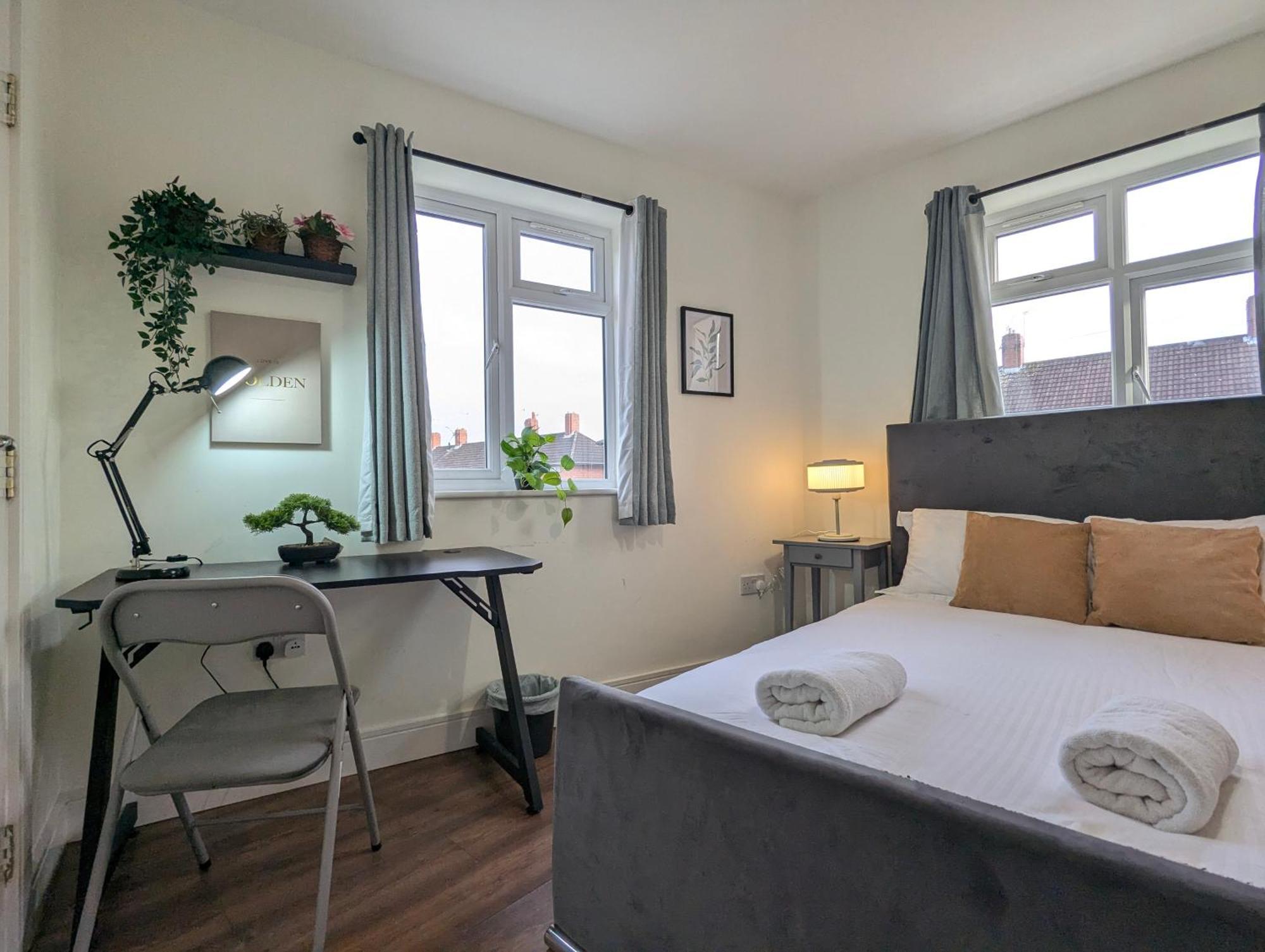 2 Ensuite Bedroom House Near Centre Free Parking Holiday home York