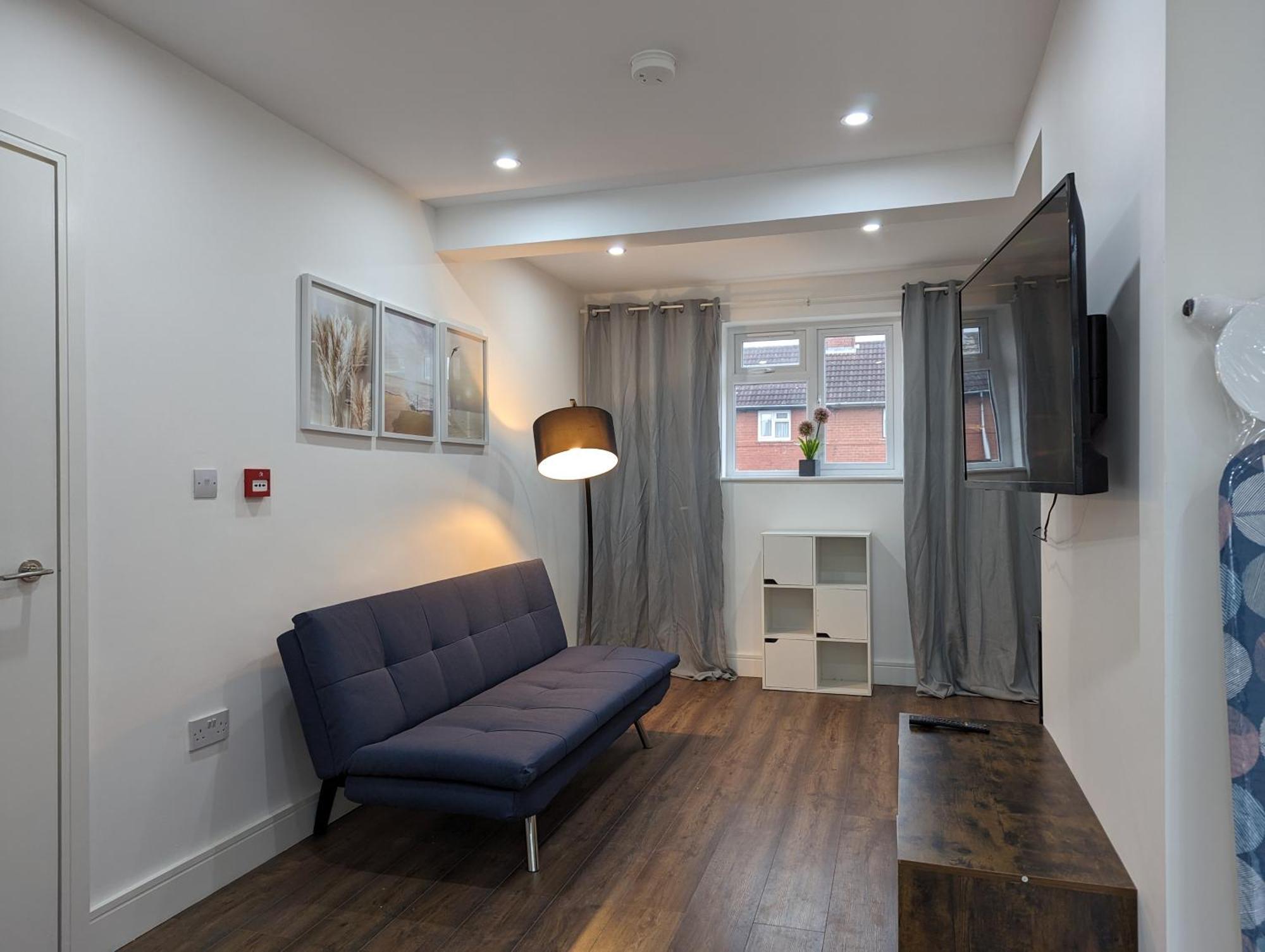 Holiday home Near City Centre Private Bath Free Parking *