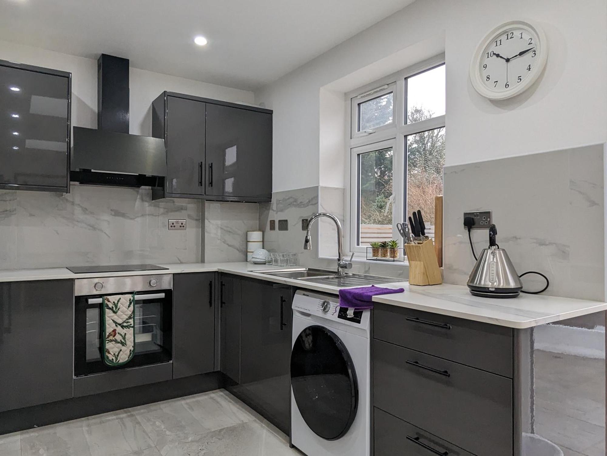 Holiday home Near City Centre Private Bath Free Parking *