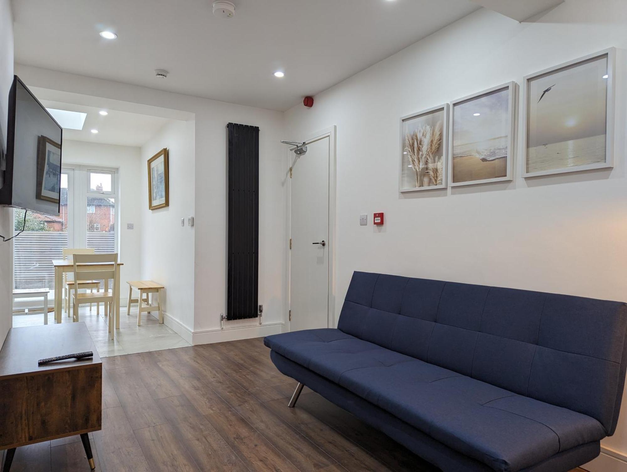 Near City Centre Private Bath Free Parking Holiday home