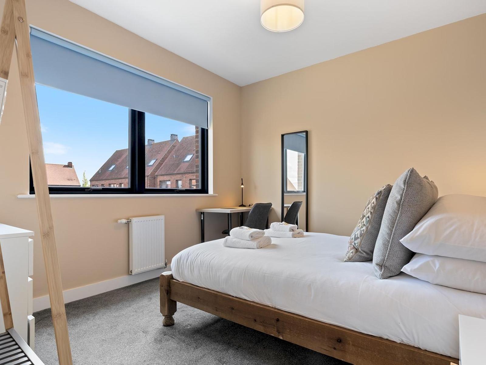 Stunning Modern Eco In With Parking Pass The Keys Holiday home *