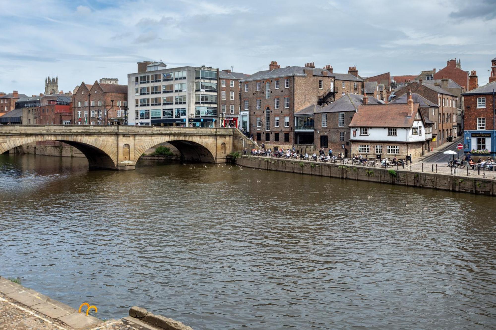 Holiday home Luxury Woodsmill View - On The River - With Balcony - Recently Refurbished
