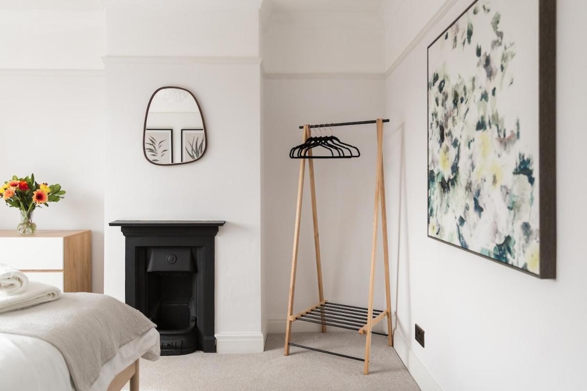 Beautiful And Peaceful 3 Bed With Gardens & Games * York