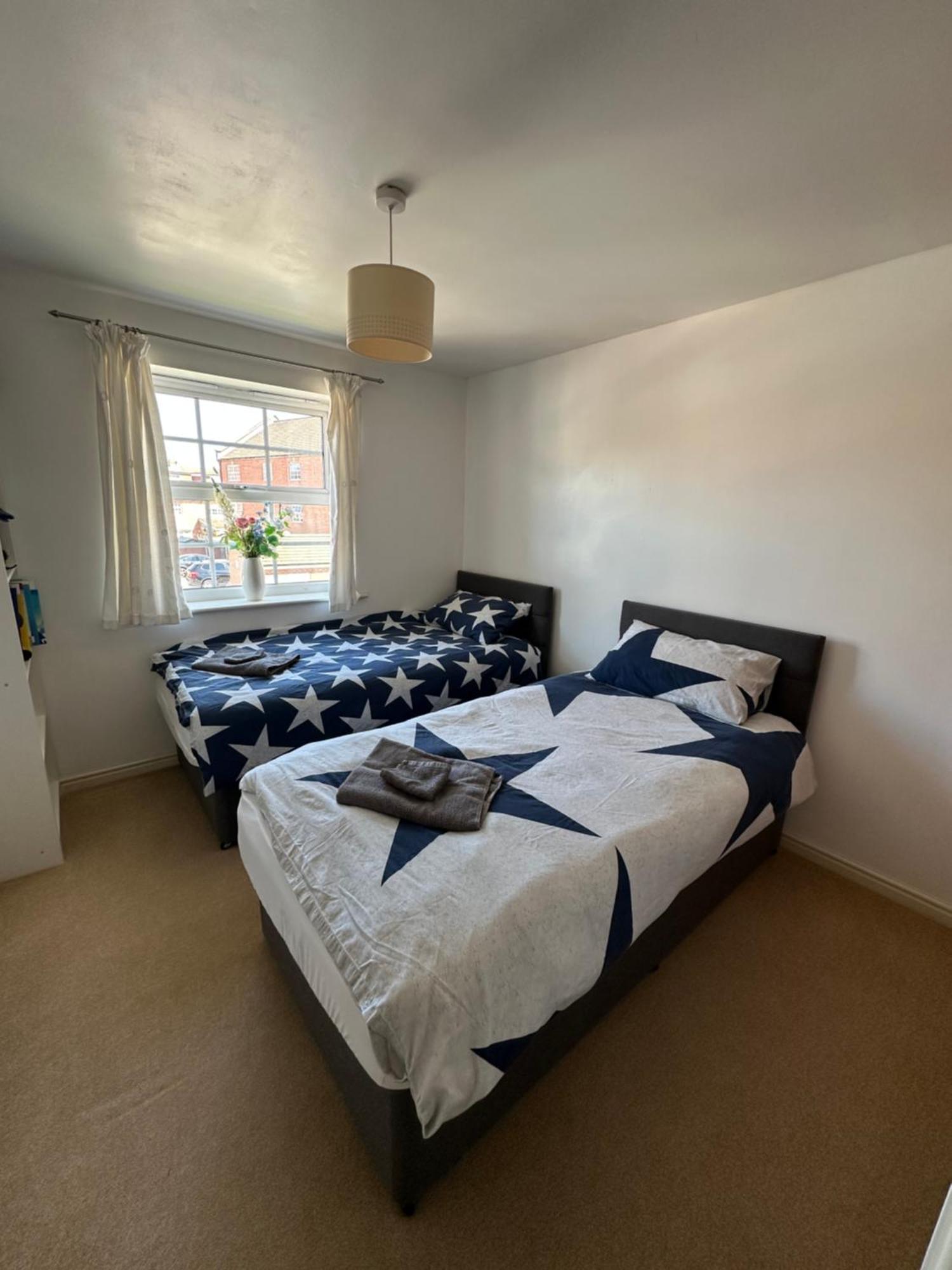 Apartment Gorgeous + Attentive Host + Free Parking *