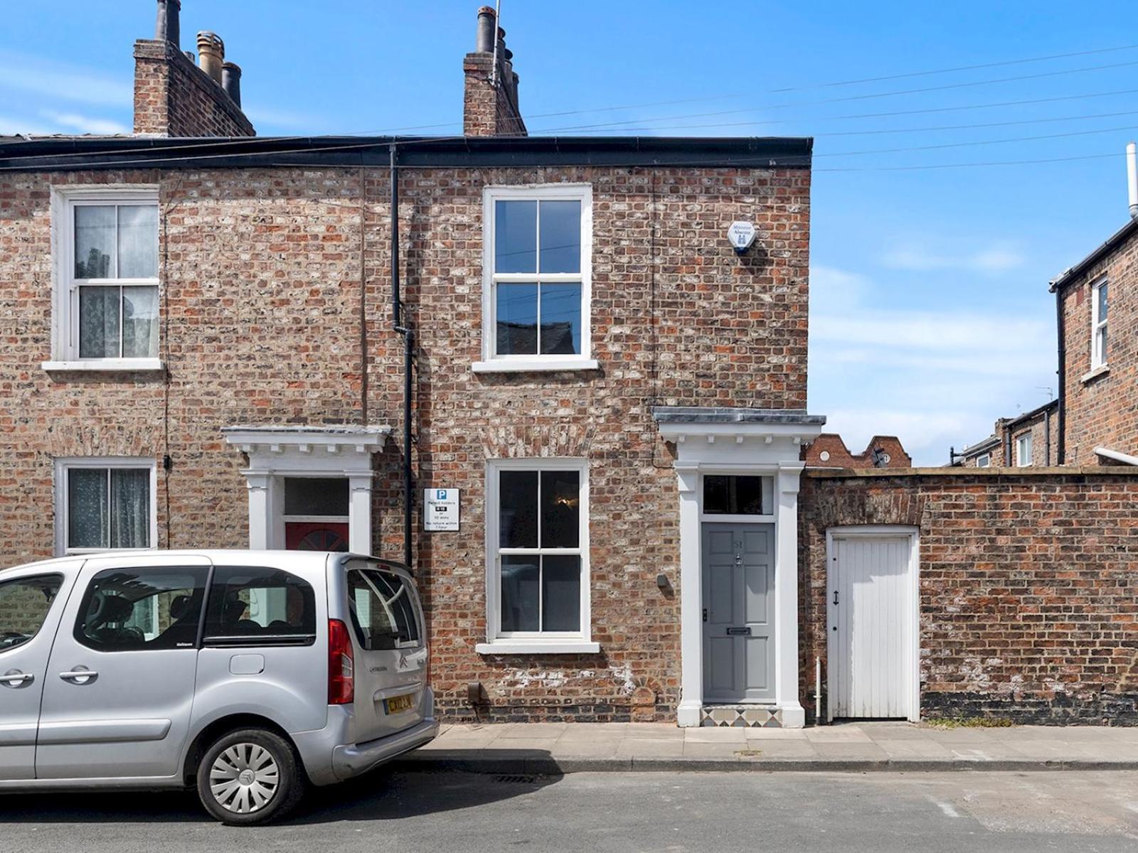 Pass The Keys Stunning 3-bed Retreat In The Heart Of * York