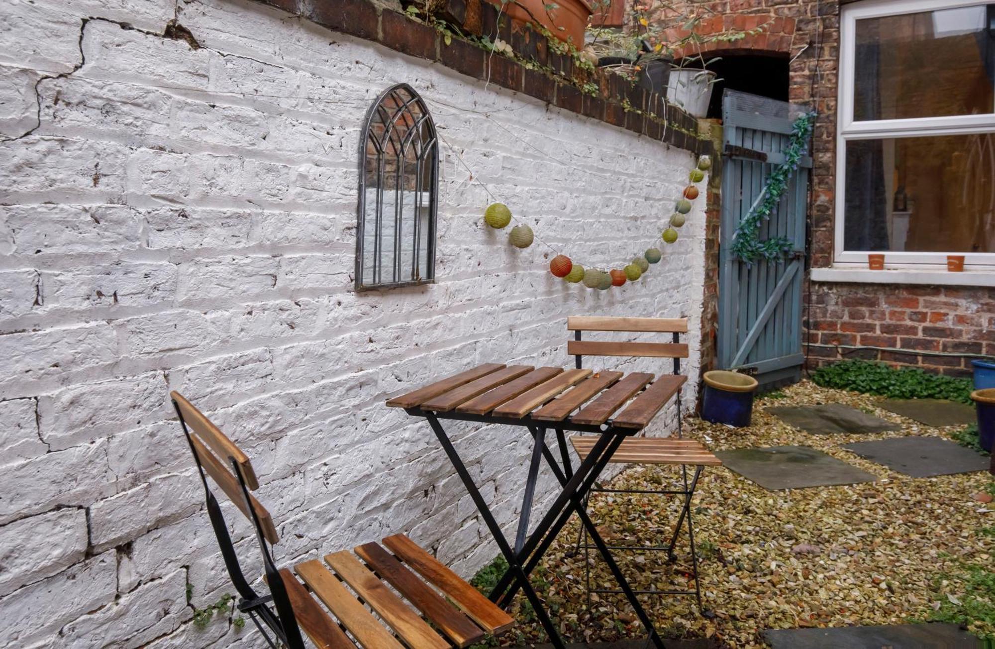 The Colenso - Stunning Period With Free Parking