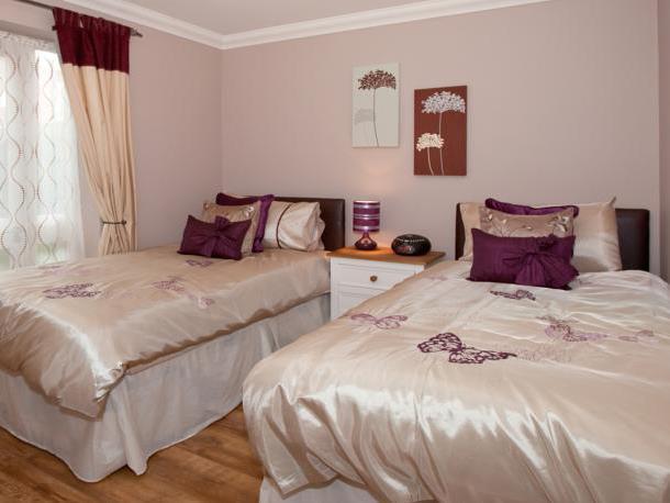 Riverbank View Three Bedroom With Free Parking Apartment York