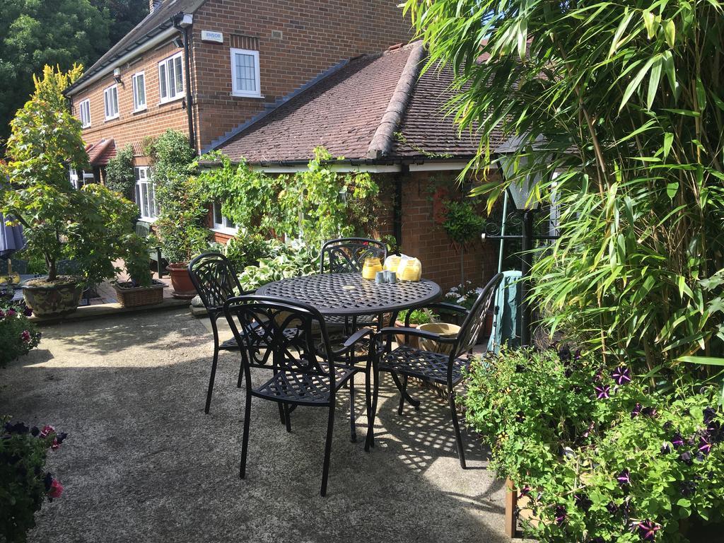Grove House Bed & Breakfast