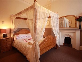 Saxon House 3* York