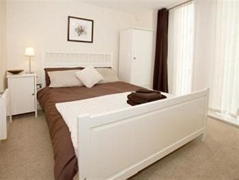 Reubens Court And Apartment *