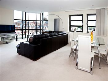 Reubens Court And Apartment