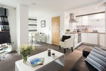 Apartment Reubens Court And York