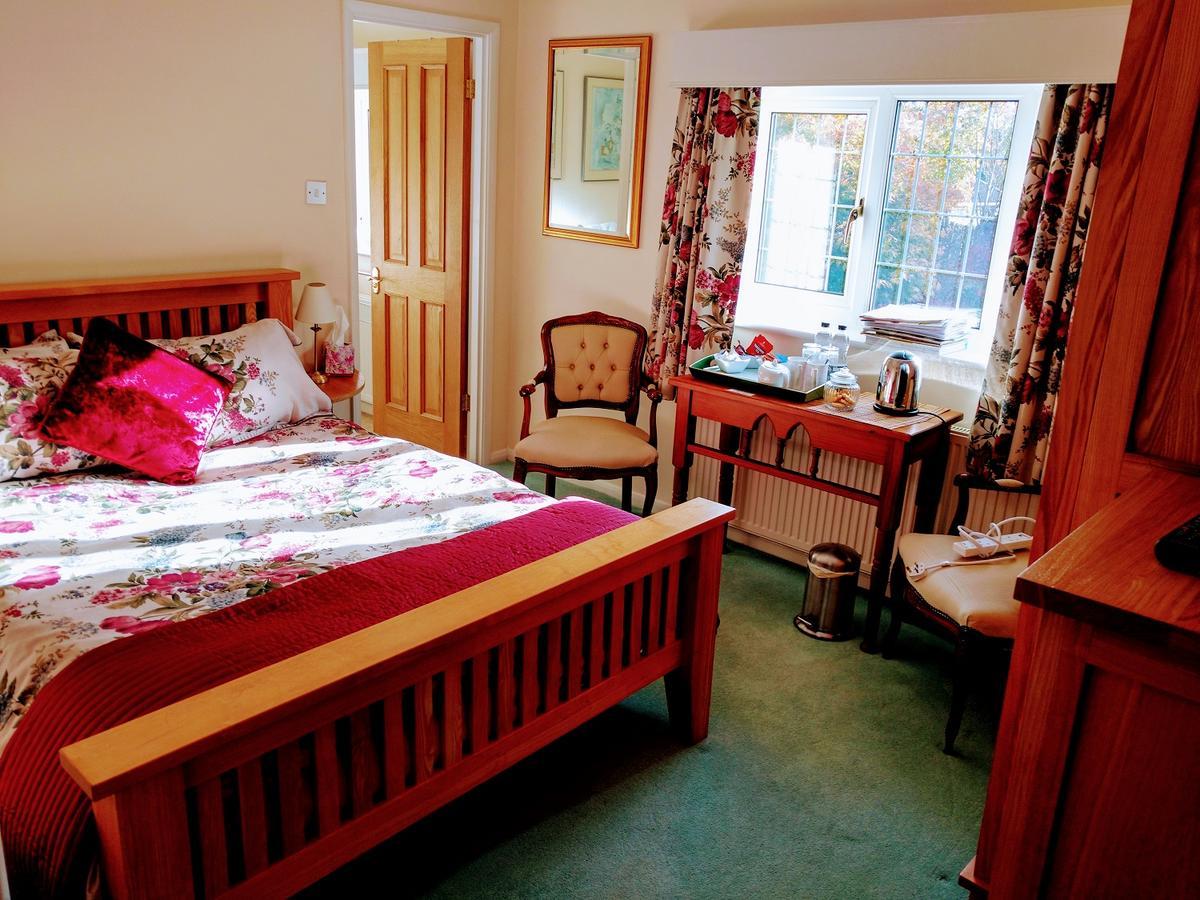 Bed & Breakfast Grove House 4*