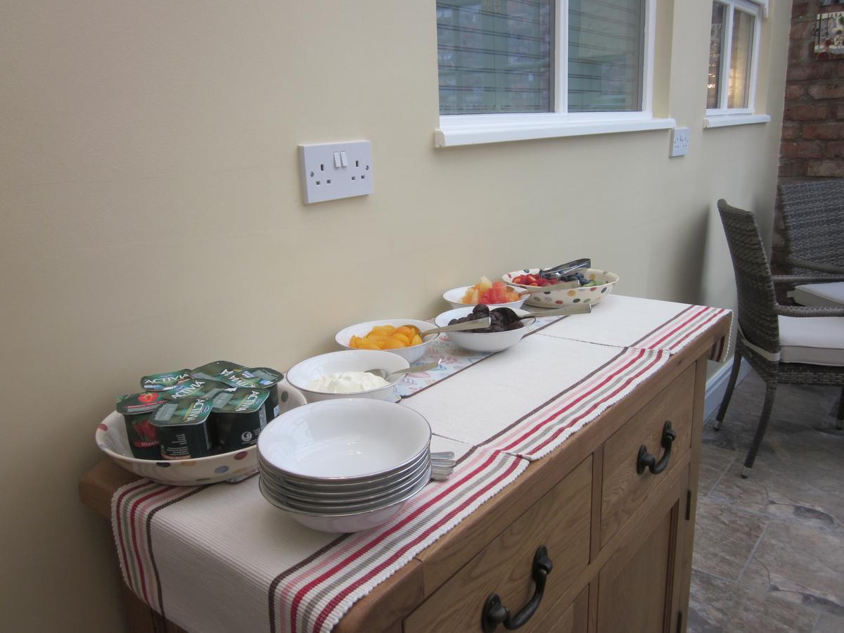 Bowen House Guest house