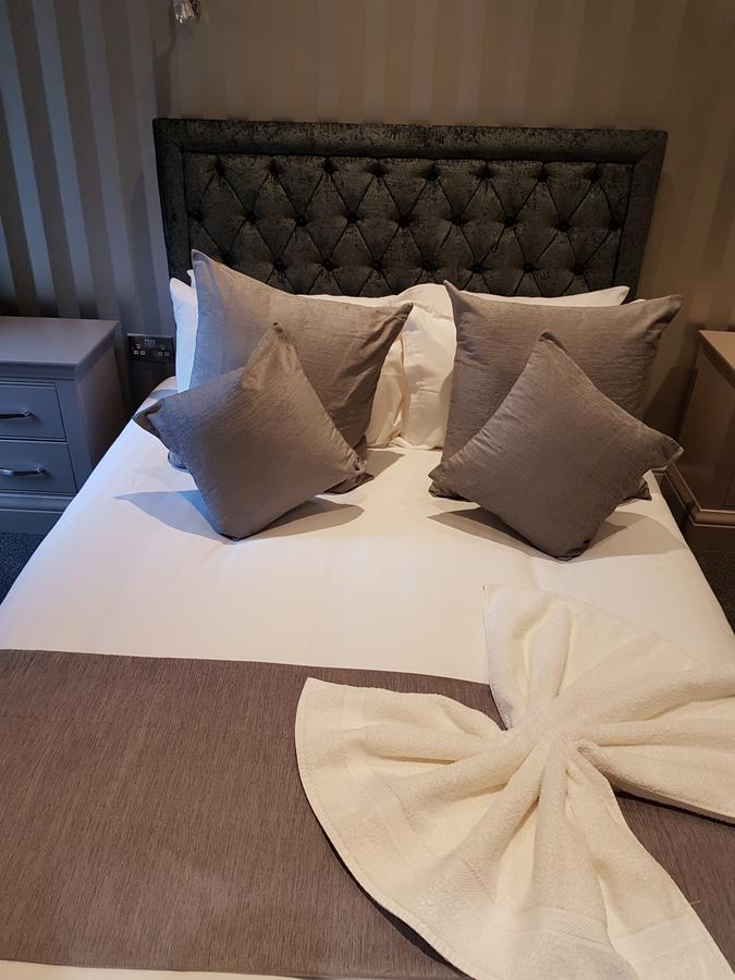 Lil's Bar And Bistro Guest house York