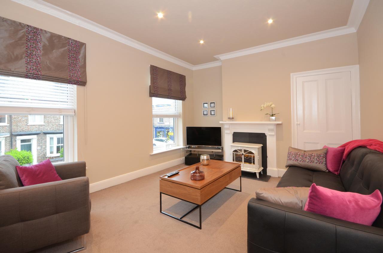 Lucy's Lodge- Stylish On Vibrant Bishy Road With Free Parking Apartment York