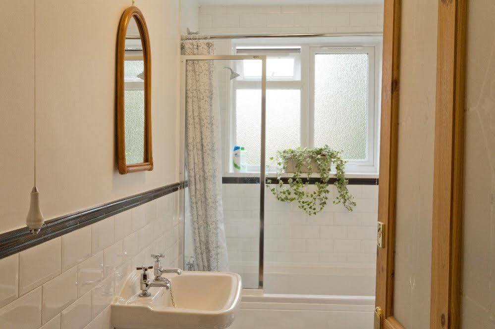 Poplar House Serviced *