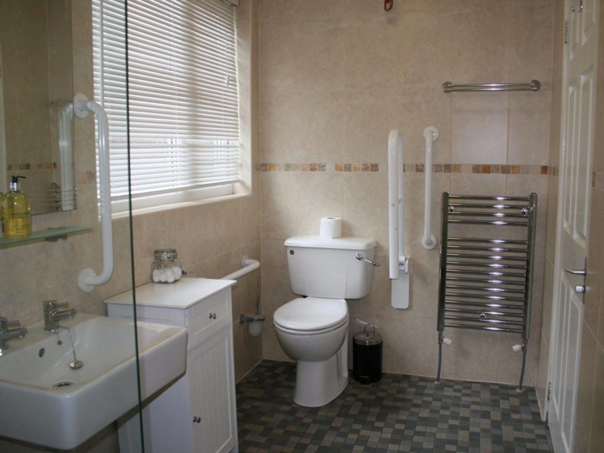 Bed & Breakfast The Manor 4*