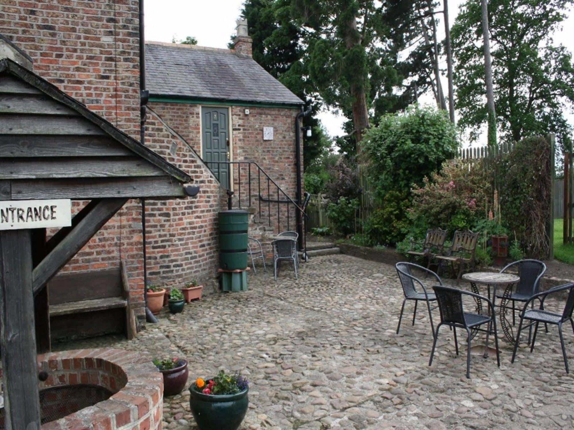 The Manor 4*