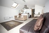 Reubens Court And Apartment *