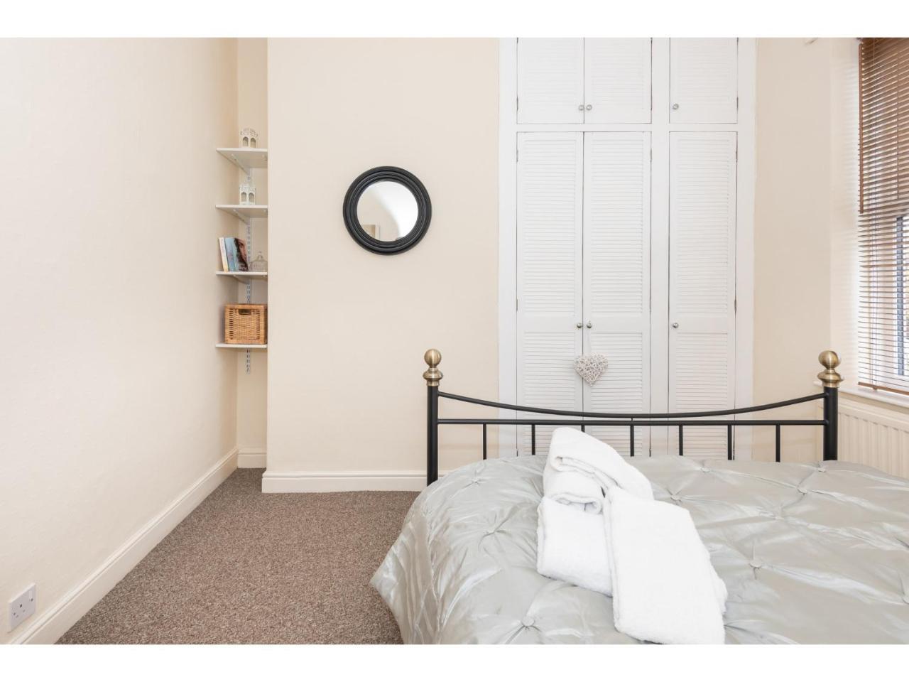 Apartment Beautiful 2 Bed With Free Parking - Pass The Keys York