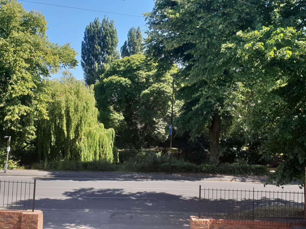 Riverbank View Three Bedroom With Free Parking * York