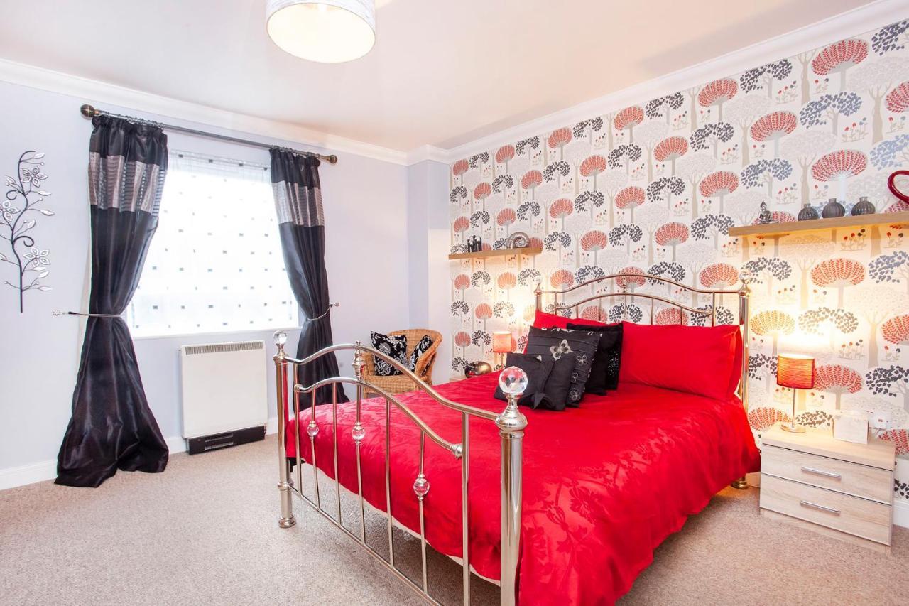 Riverbank View Three Bedroom With Free Parking York