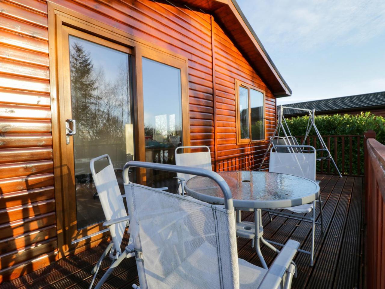 6 Manor Park,