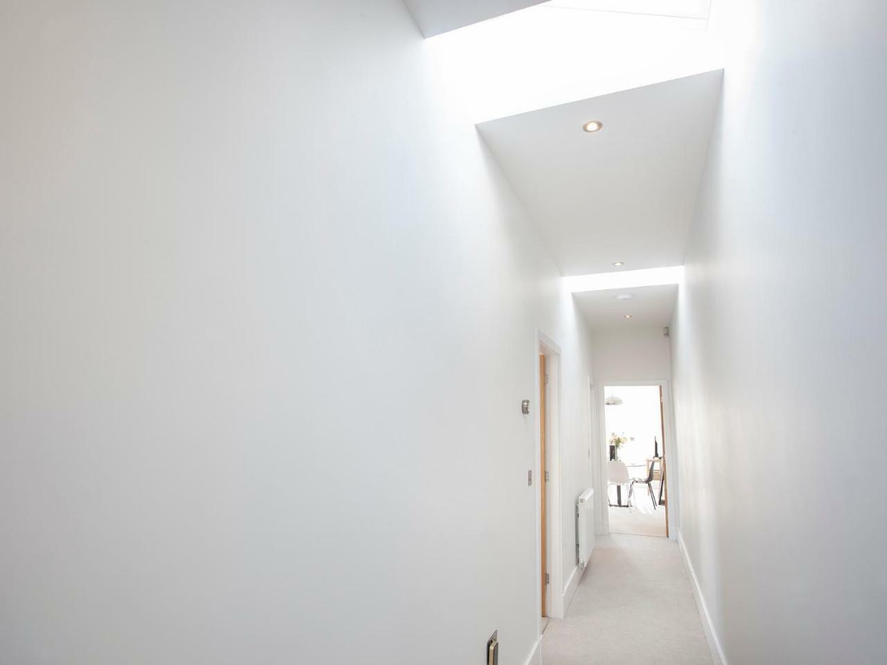 Apartment White House Apartments-free Parking 1 Car Per *