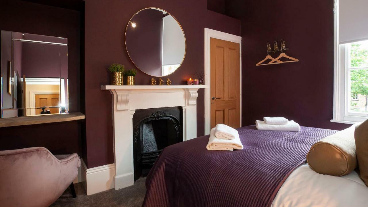 Bootham Luxury With Free Parking Apartment