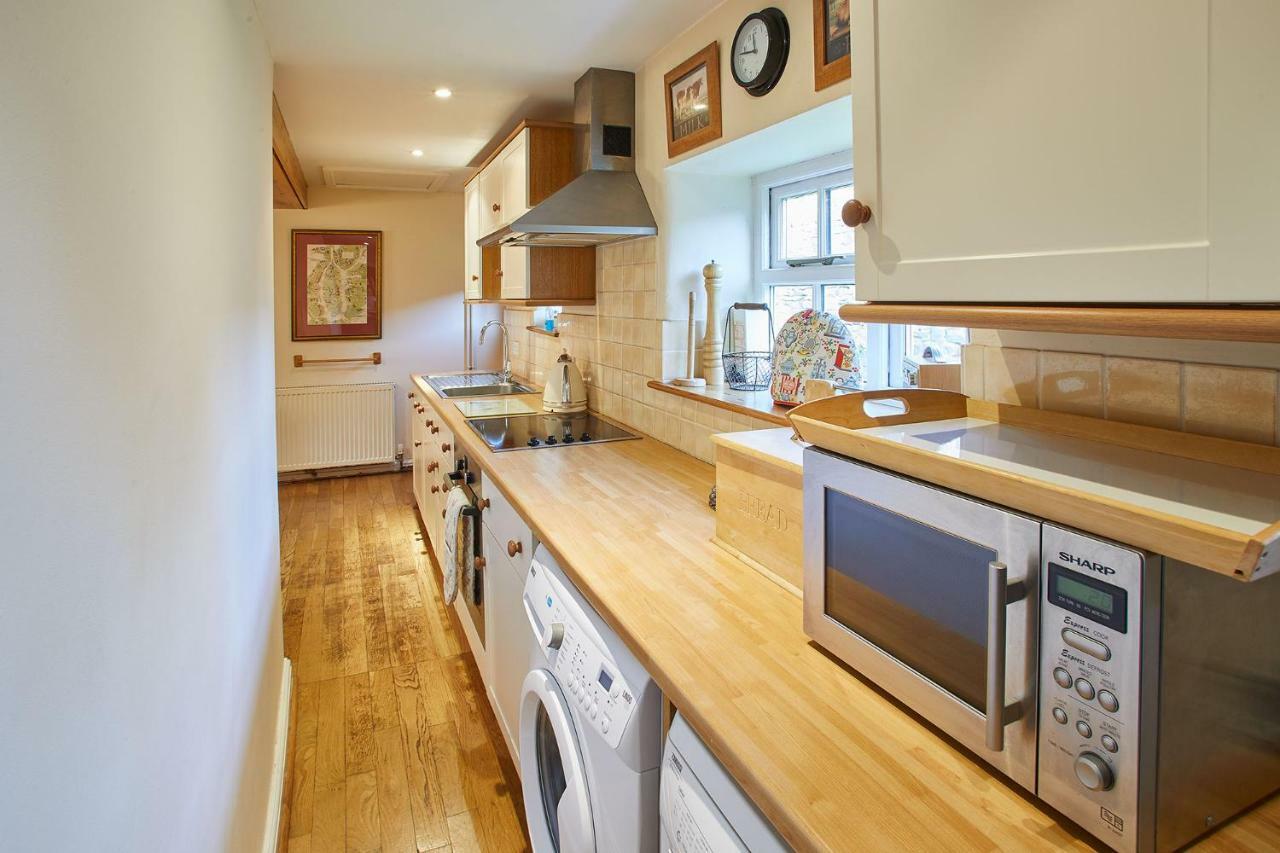 Host & - Greengate *