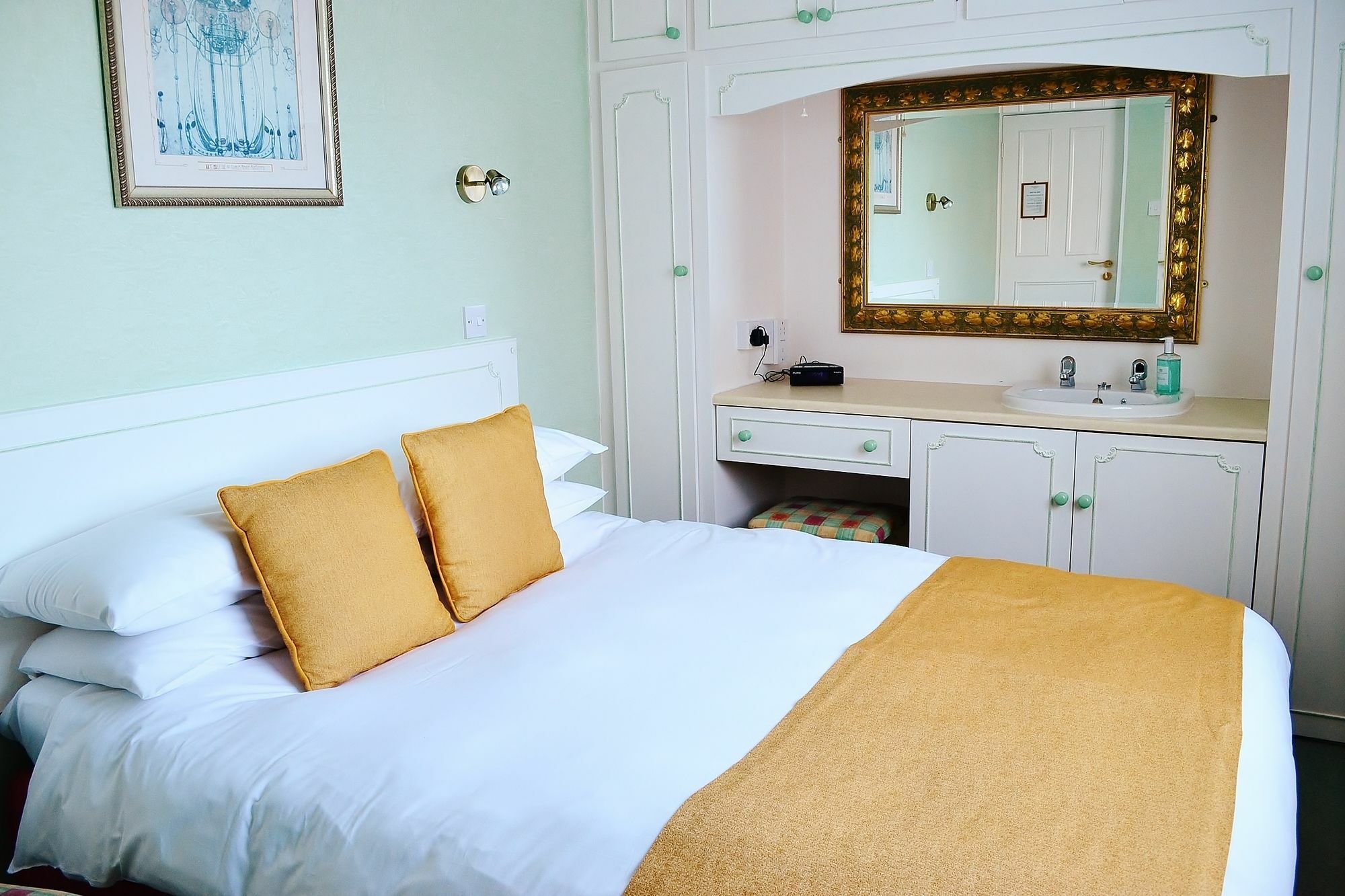 The Hazelwood Guest house