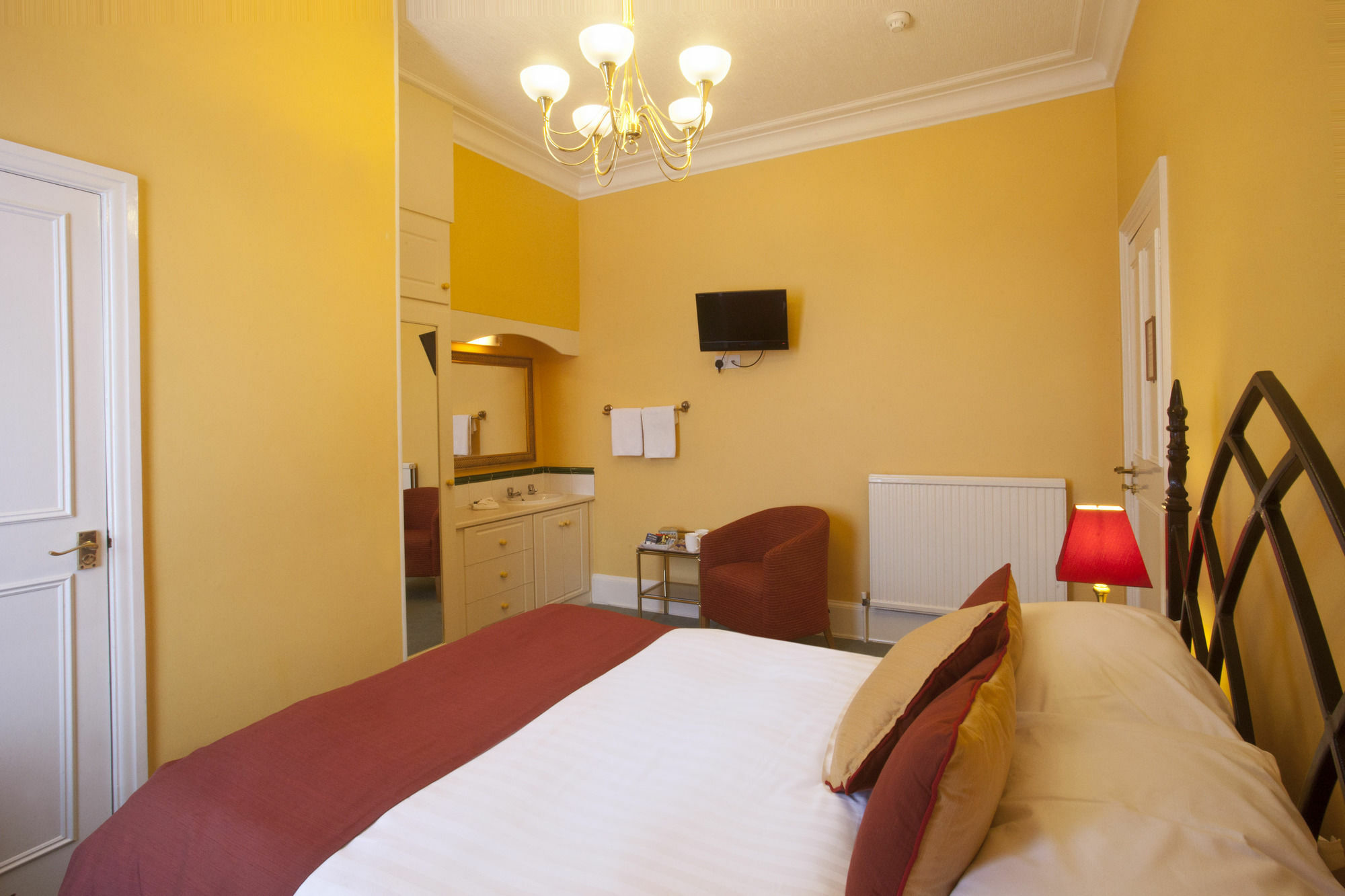 The Hazelwood Guest house 4*