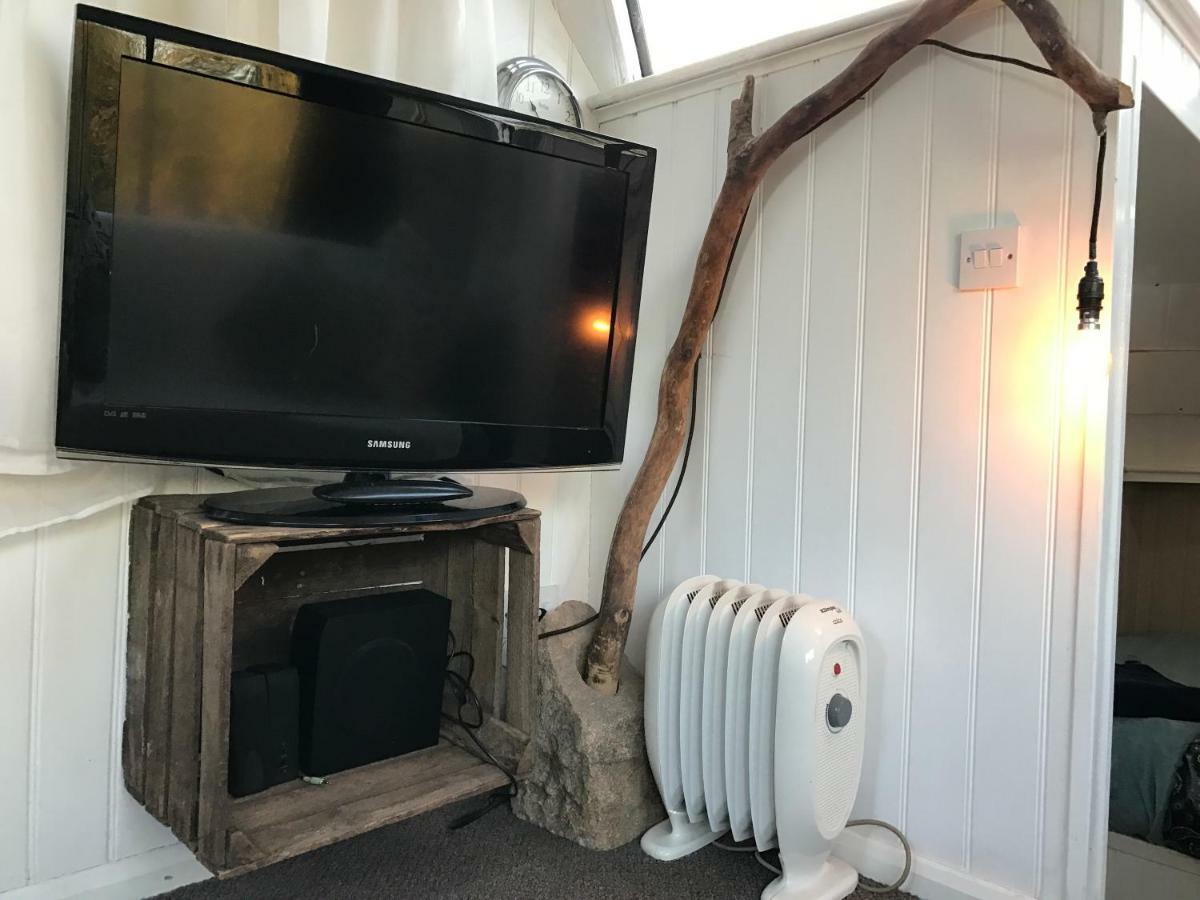 Botel Houseboat
