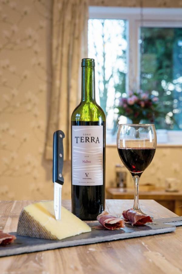 Thrush Nest - Wren Sleeps 4, 2 Bedrooms & Stable Sleeps 2, 1 Bedroom Holiday home York
