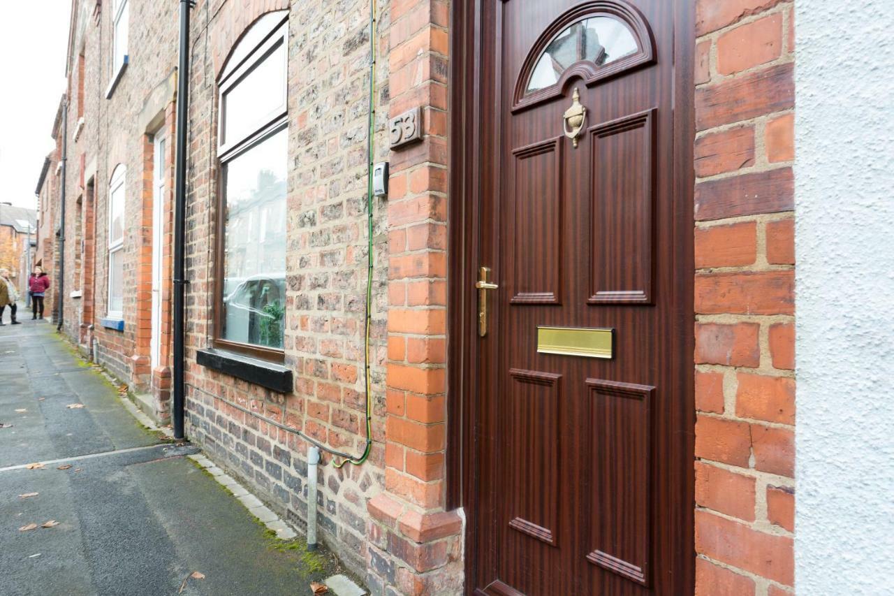 53 Wellington Street *