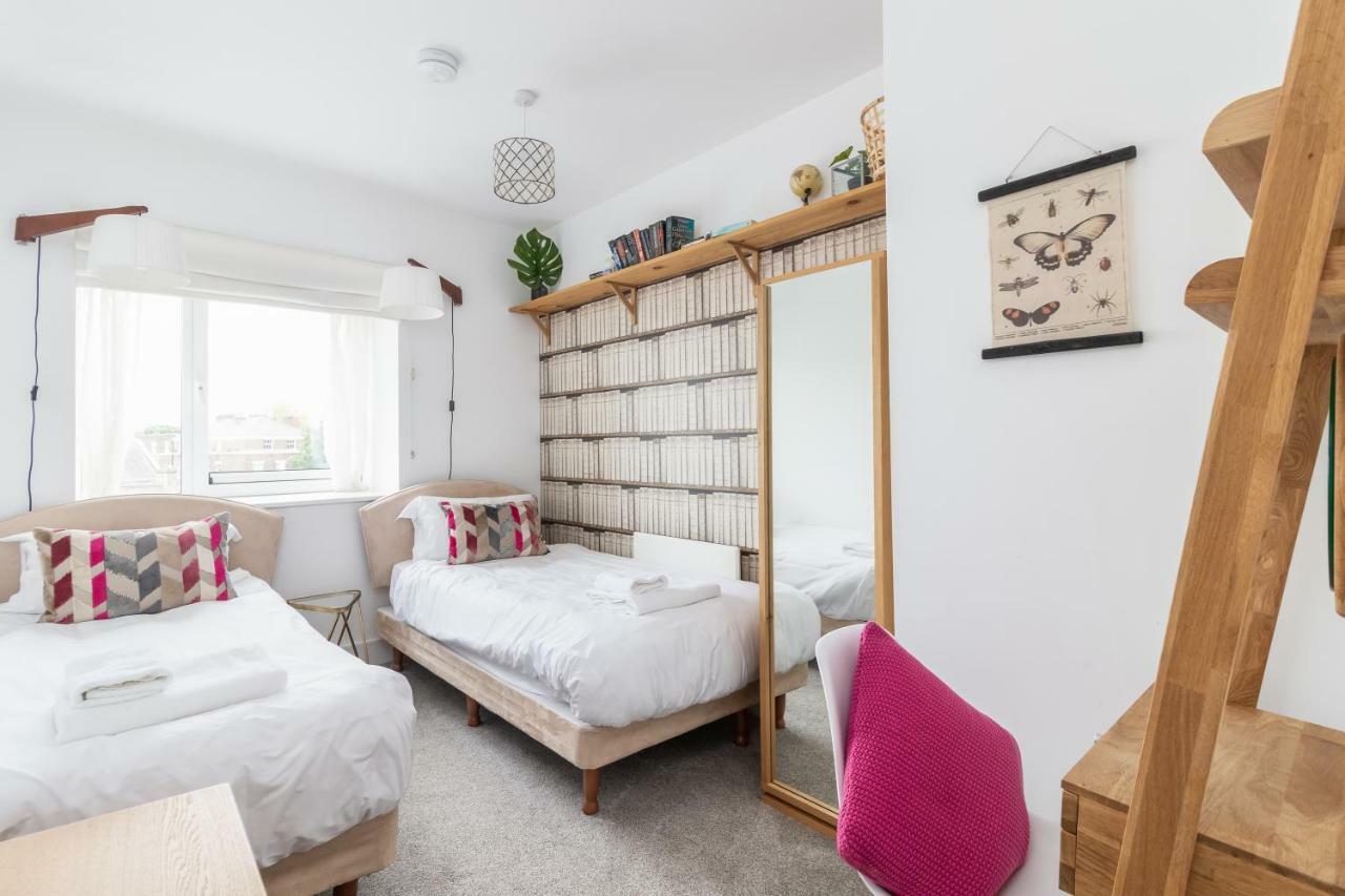 No 49 The Walk Great For Centre Train And Racecourse Apartment *