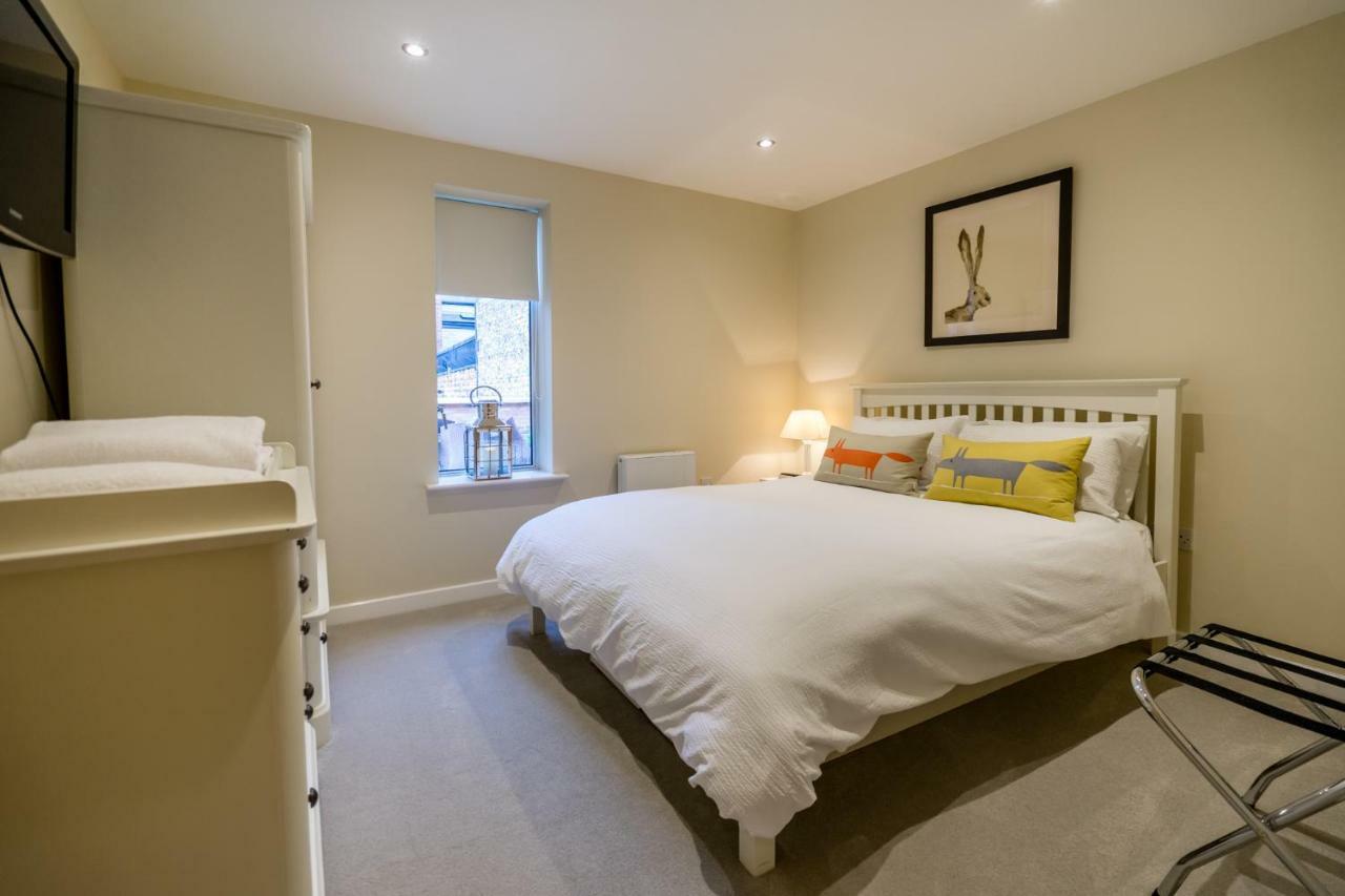 10 Stonegate Court * York